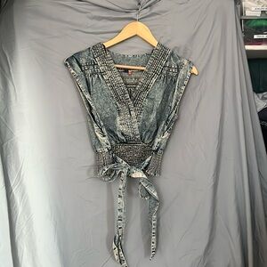 Pilcro denim shirt - size s - barely worn